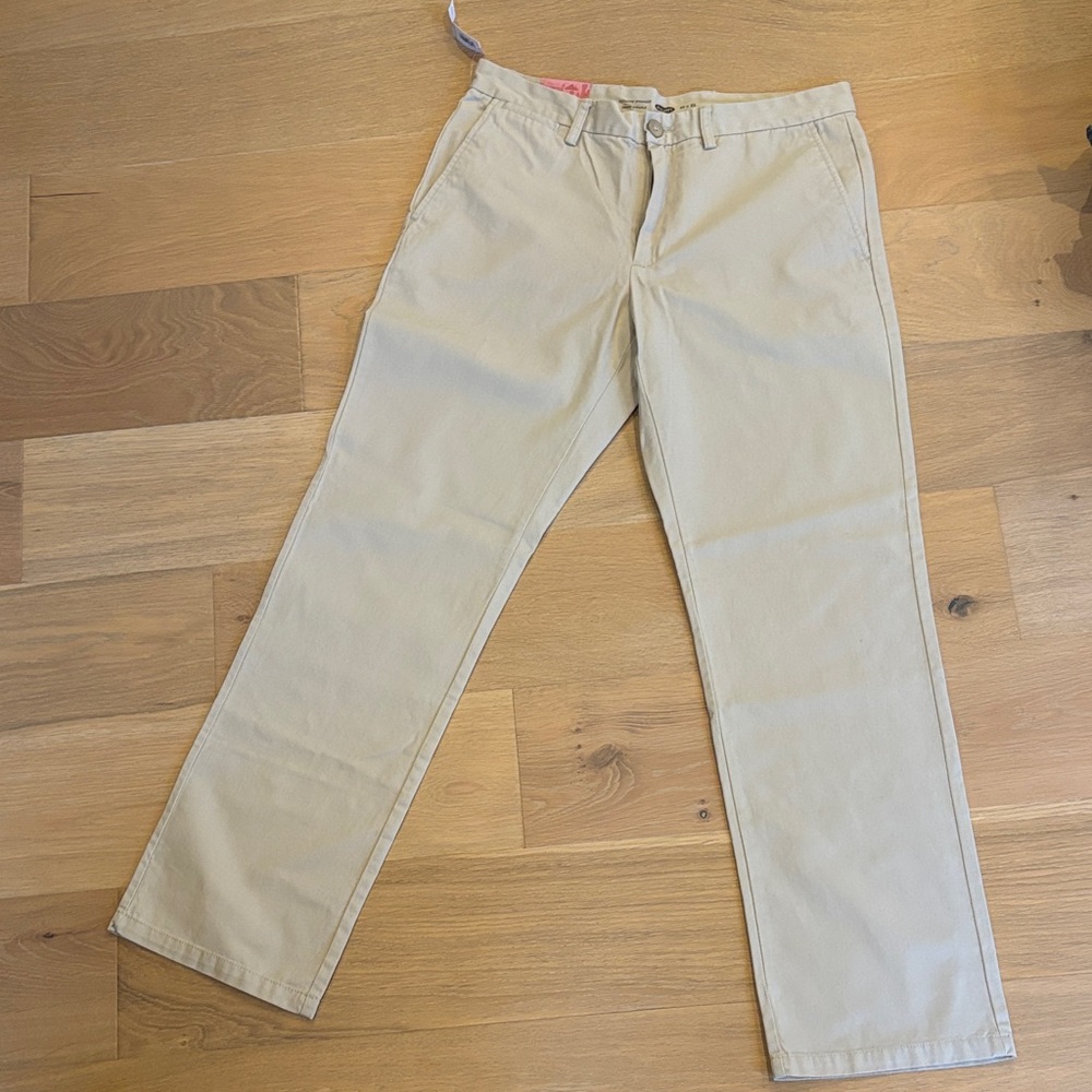 Old Navy Men's Khaki Chinos